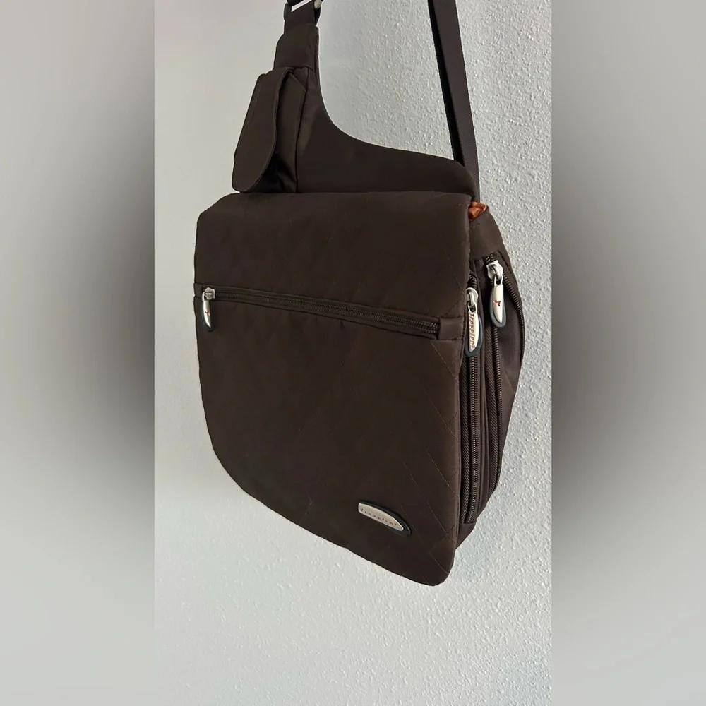 Travelon Dark Brown Men's Crossbody Messenger Bag
